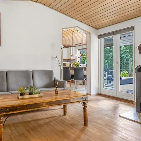 Marret - 30km From The Sea By Interhome בית נופש